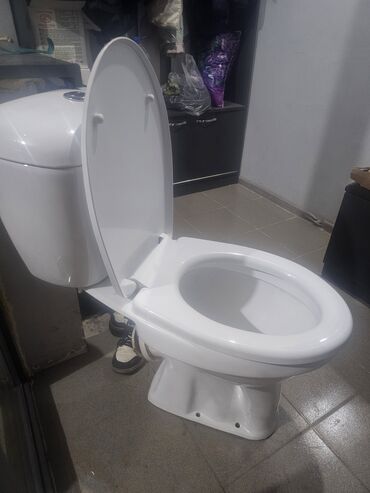 напольные унитазы: Унитаз Полго орнотуу, Материалы: Фаянс