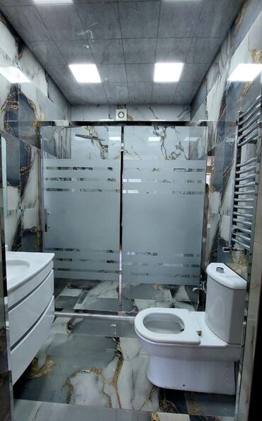 Duş kabinaları, arakəsmələr: Arakəsmə, Künc üçün — 8