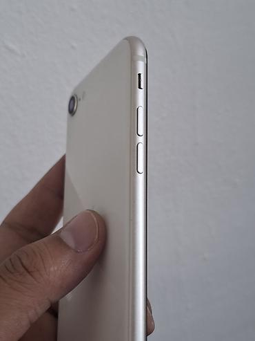 surface 3: IPhone SE 2022, Б/у, 128 ГБ, Белый, Чехол, 80 % — 5