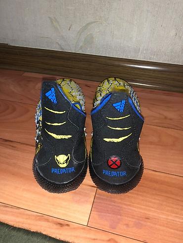 сумка новый: Футбольные бутсы без шнурков adidas Predator размер 38 адрес Ош Хбк — 6