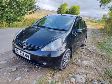 мерс газ: Honda Fit: 2003 г., 1.3 л, Вариатор, Бензин, Седан
