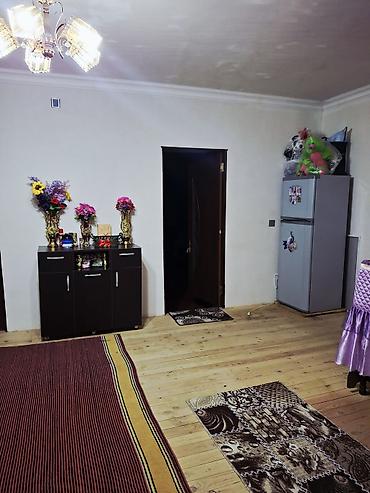 kredit ile: 4 otaqlı, 3 kv. m, Kredit yoxdur, Orta təmir — 7