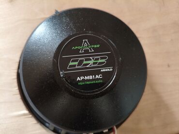 Dinamiklər və sabvuferlər: Avtomobil üçün audio sistem komplekti Tərkib: - Midrange drayver — 1