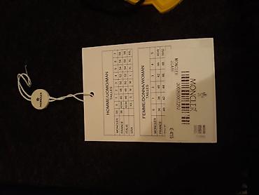 Kape i aksesoari: Moncler, One size, bоја - Crna — 8