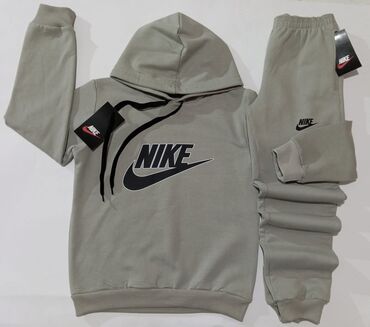 Komplet trenerke: Nike — 23