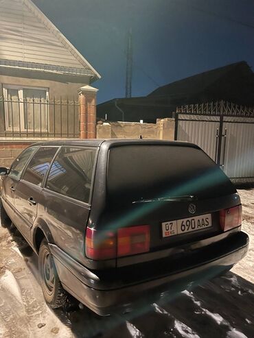 Volkswagen: Volkswagen Passat: 1994 г., 1.8 л, Механика, Бензин, Универсал