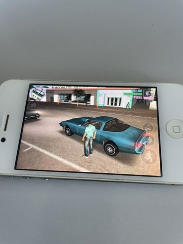 Apple iPhone: IPhone 4S, Ağ — 16