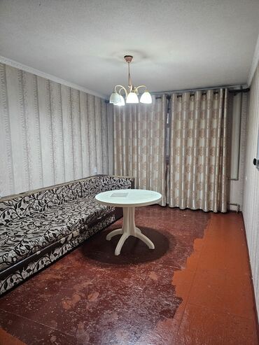 дача в ысмыкате: 3 комнаты, 58 м², 104 серия, 1 этаж, Старый ремонт