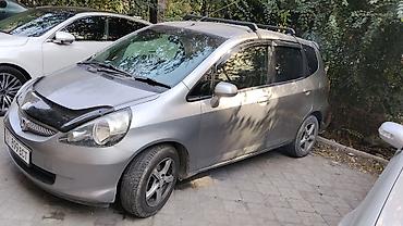 Honda Fit: 2003 г., 1.5 л, Автомат, Бензин, Хэтчбэк