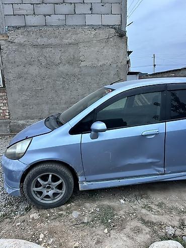 Honda: Honda Fit: 2001 г., Хэтчбэк — 4