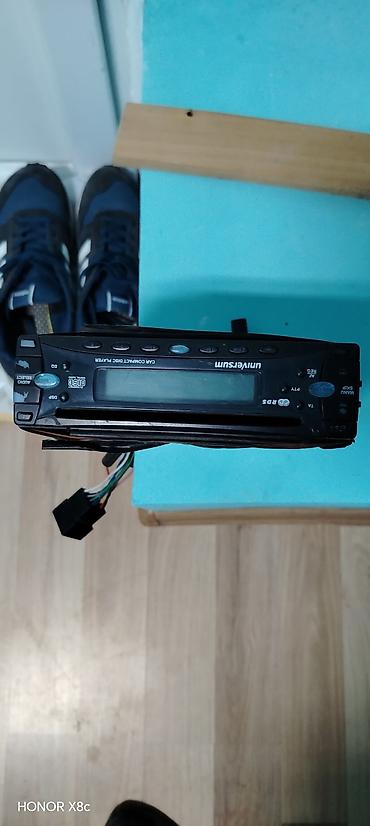 Audio oprema za auto: Auto radio CD plejer Universum (RDS) - Model: Universum Car Compact — 3