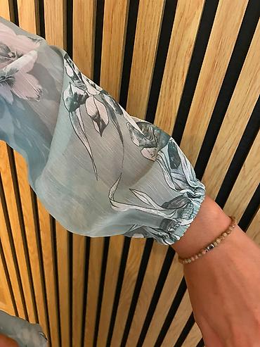 versace torbice: Nova GUESS haljina. Idealna za letnje i jesenje svečane prilike — 3