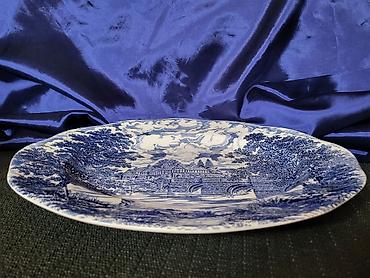 Ostali antikviteti: Engleski oval za serviranje Crown Ducal iz 70ih.god. Engleski oval — 8