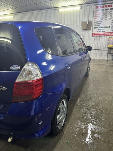 фартук фит: Honda Fit: 2003 г., 1.3 л, Автомат, Бензин, Универсал