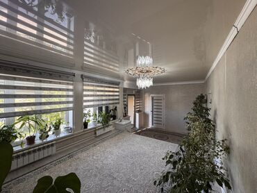 продаю полдома киркомстром: Үй, 158 кв. м, 3 бөлмө, Кыймылсыз мүлк агенттиги, Евро оңдоо