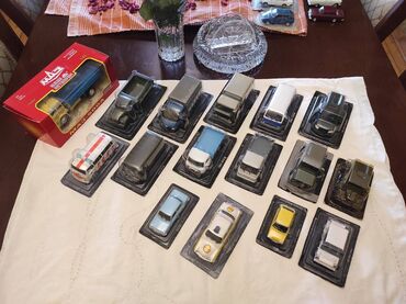 Avtomobil modelləri: Kolleksiya satılır Ümumi 85 ədəd modeldir jurnalı ilə birlikdə 77 — 11