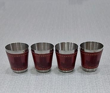Şahmatlar: Şahmat və içki qabı hədiyyə dəsti. İçki qabının və ryumkaların — 16