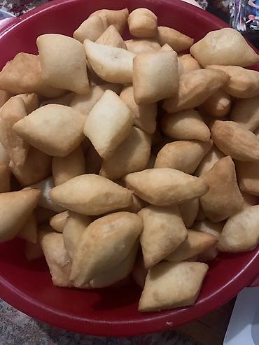 купить гумус: Домашние пышки-снэки (жареные кусочки дрожжевого теста) - Небольшие — 3