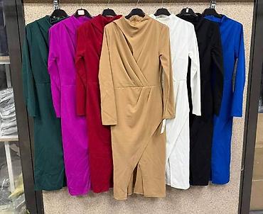 svecani bolero: Elegantna midi haljina sa dugim rukavima i preklop dizajnom - Kroj — 4