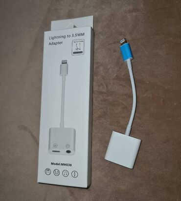 Адаптеры питания для ноутбуков: Адаптер Lightning to 3.5mm Adapter MH030 for Apple IPhone or