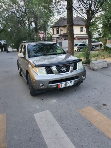 срочно срочно продаю машина: Nissan Pathfinder: 2005 г., 4 л, Автоматические, Бензин, Внедорожник