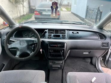 Honda: Honda Shuttle: 1999 г., 2.3 л, Автомат, Бензин, Минивэн — 6