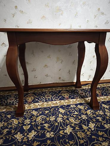 Журнальные столы: Продам стол из массива дерева,добротный,тяжёлый и устойчивый. Толстая — 7