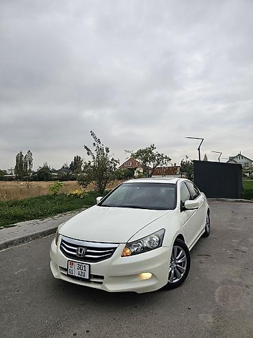 Honda Accord: 2011 г., 2.4 л, Автомат, Бензин, Седан at lalafo.kg Honda Accord: 2011 г., 2.4 л, Автомат, Бензин, Седан