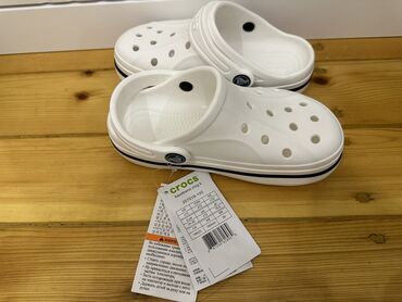 летняя обувь мужская: Crocs 
Made in Vietnam