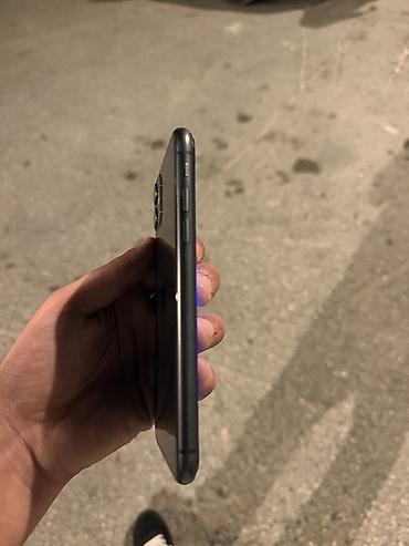 iphone 80: IPhone 11, 64 GB, Qara, Face ID — 3