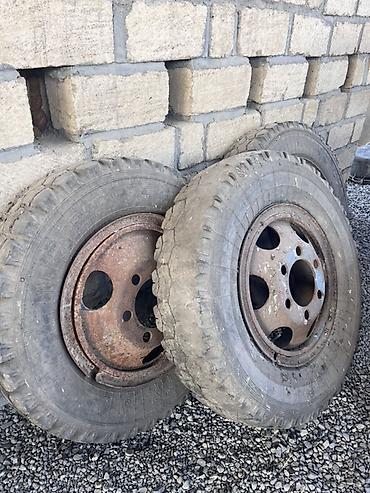 topdan teker satisi r14: Yük avtomobili üçün təkər və disk komplekti - Ölçü: 8.25 R20 (təkər — 1
