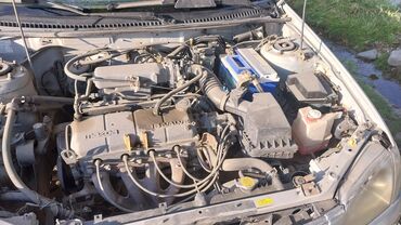 мазда 616: Mazda 323: 2000 г., 1.4 л, Механика, Бензин, Хэтчбэк