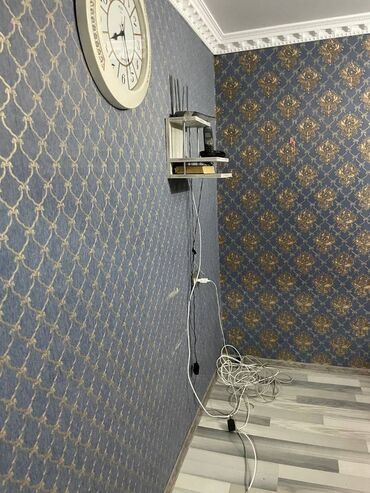 Uzunmüddətli kirayə mənzillər: Neftcilər metrosu yanında mənzil kirayə verilir. Mərtəbə 5/3. Ümumi — 5