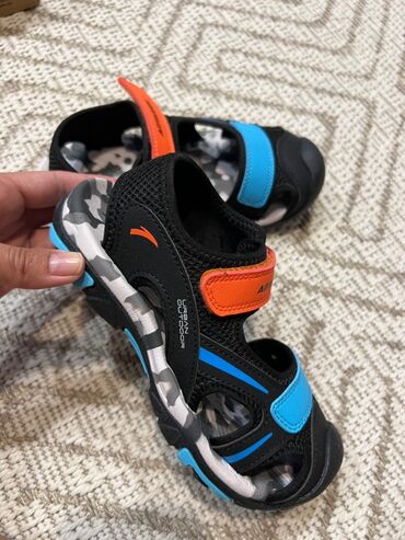 Детская обувь: Новые сандалии Anta kids, качество шикарное. Размер 32, по стельке 20