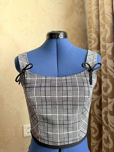 alt geyim: Qadınlar üçün dəbli qolsuz top – qrafit-melanj rəngli qaşqay (plaid) — 2
