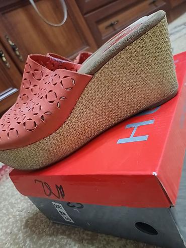 медал: Босоножки, 37, 37.5, 38, Clarks, Б/у, цвет - Оранжевый — 1