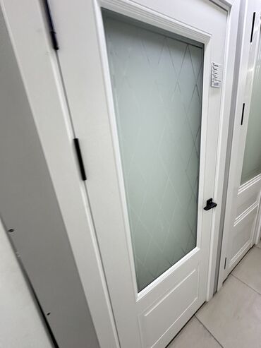 Doors with glass: Межкомнатные двери со стеклом