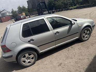 a8 d2: Volkswagen Golf: 2000 г., 1.6 л, Бензин, Седан — 4