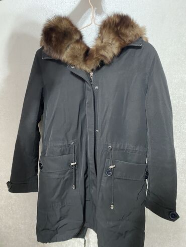 продаю зимняя куртка: Пуховик, S (EU 36)
