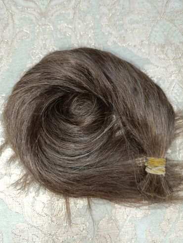 Təbii saçlar, pariklər: Qaynaq saçlar, Təbii — 15