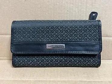 Novčanici: Tommy Hilfiger ženski novčanik – crni monogram - Model: preklopni — 7