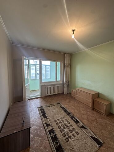 сниму квартиру ала тоо 82 школа: 2 комнаты, 52 м², 105 серия, 5 этаж, Старый ремонт