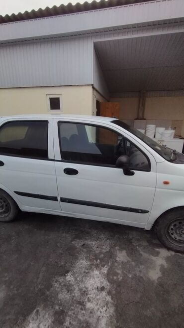 машина сатылат срочно: Daewoo Matiz: 2002 г., 0.8 л, Механика, Бензин, Хетчбек