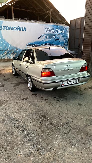 Daewoo Nexia: 2006 г., 1.5 л, Механика, Бензин, Седан