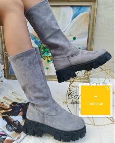 patike do 2000 dinara: High boots, 38