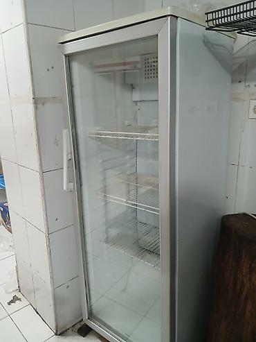 Vitrin Soyuducu Satılır Prablemi bele yoxdu Alverciler Narahat
