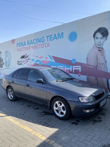 Toyota Carina E: 1997 г., 1.6 л, Механика, Бензин, Седан
