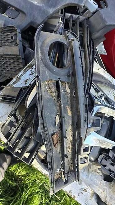 auto punjac: REŠETKA DESNA BRANIKA F30 ZA BMW SERIJA 3 | BMW 3 f30 rešetka — 2