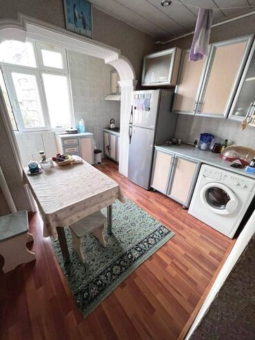 Köhnə tikili: Bakı, Yeni Günəşli Massiv D, 3 otaqlı, Köhnə tikili, m. Həzi Aslanov, 80 kv. m — 8