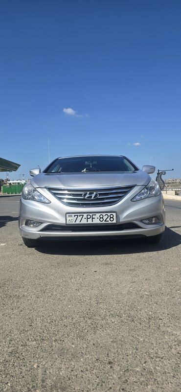 Hyundai: Hyundai Sonata: 0.2 l | 2011 il Sedan — 4
